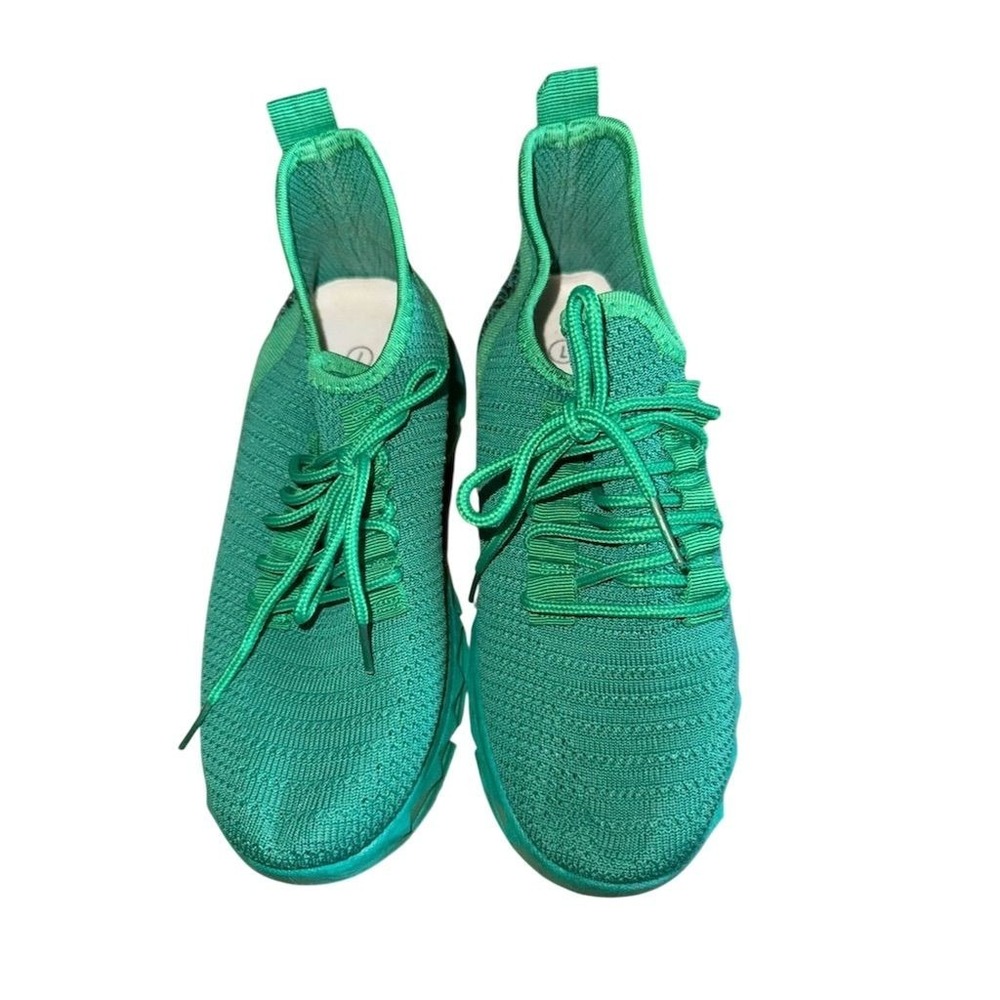Emma New York Women's Green Athletic Sneakers 7 Lace Up Casual‎ Shoes st Patrick